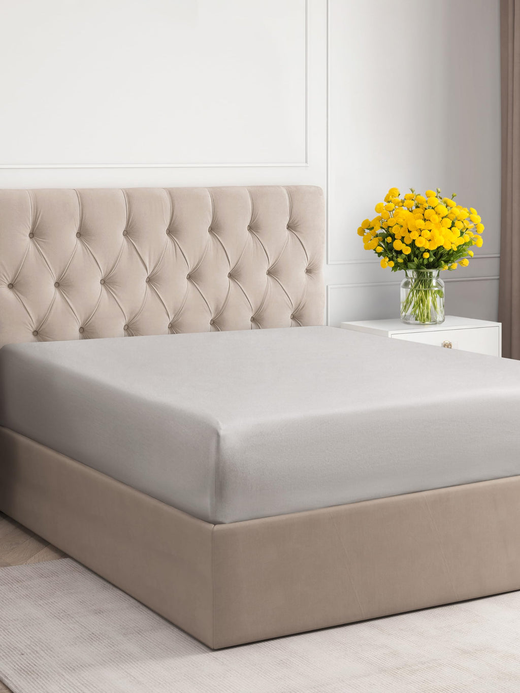 California King Fitted Sheet - Hotel Luxury & Cooling Single Fitted Sheet Only - Easily Fits Mattress Up To 16 Inches Perfectly - Soft, Wrinkle Free, Breathable & Comfy Light Grey Single Fitted Sheet