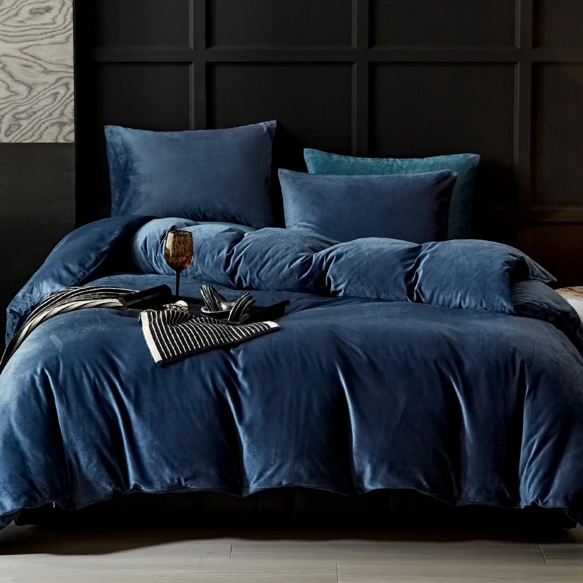 Warmdern Navy Velvet Duvet Cover Queen Size Flannel Duvet Cover Bedding Sets, 3Pcs Ultra Soft Luxury Textured Modern Crystal Vel