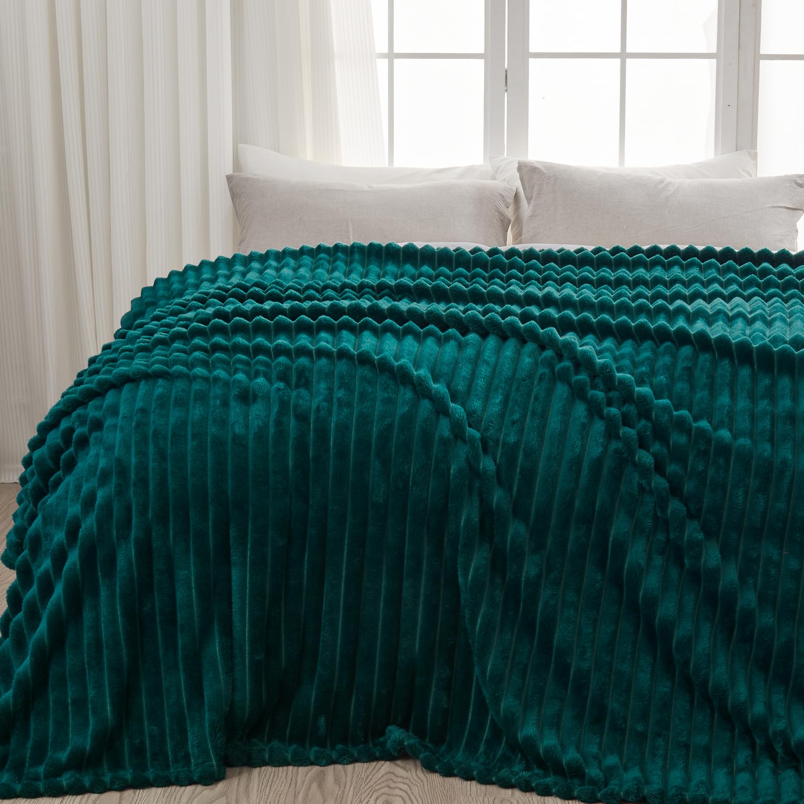 Newcosplay Super Soft Queen Blanket Dark Teal Premium Silky Flannel Fleece 3D Ribbed Jacquard Lightweight Bed Blanket All Season