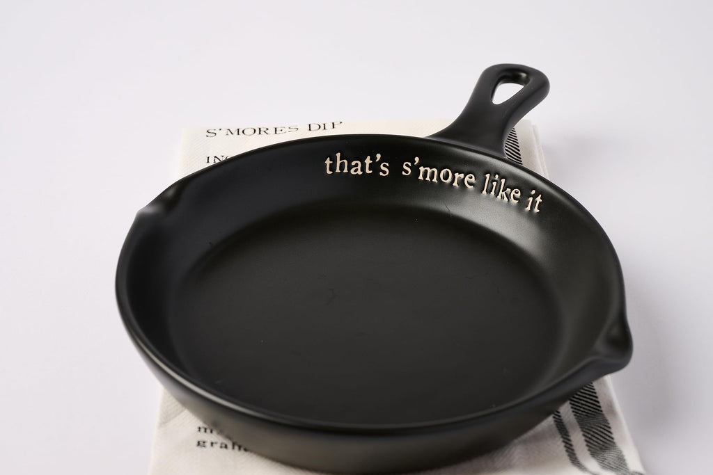 Mud Pie, Black, S'More Set, 11.75'' X 8'' | Spoon 5.5'' 26'' X 16.5'', Skillet 11 3/4'' X 8'' | Towel 26'' X 16 1/2''
