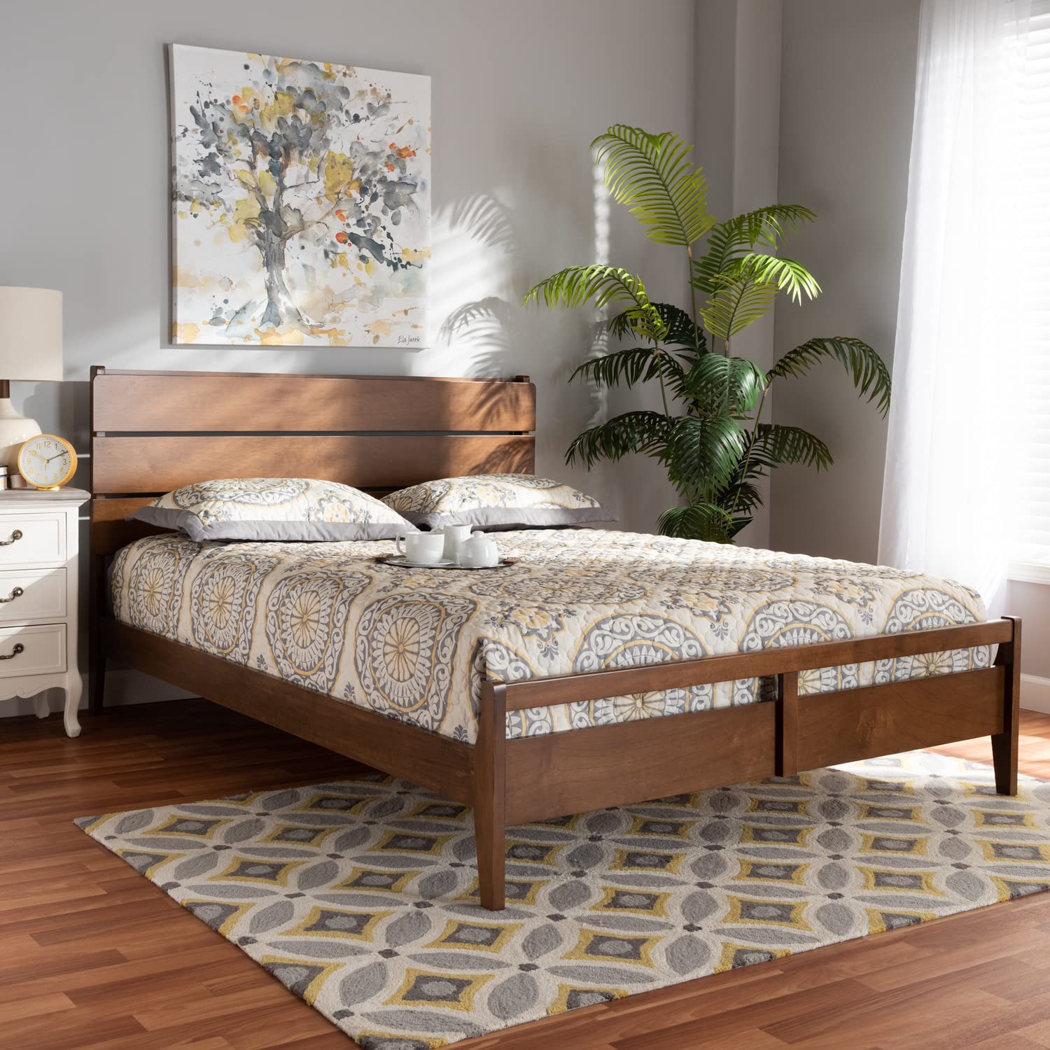 Baxton Studio Avena Mid-Century Modern Walnut Finished Wood Queen Size Platform Bed