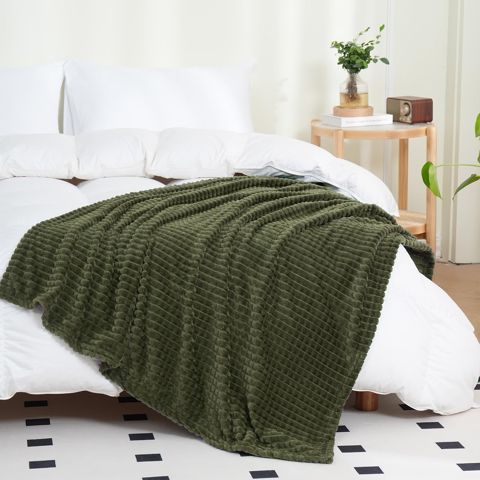 Puncuntex Flannel Fleece Throw Blanket Olive Green 90''  90'',Super Soft Plush Cozy Blanket With Square Grid Design Luxury For C