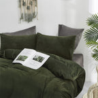Clothknow Queen Comforter Set Velvet Soft 3Pcs Dark Green Velvet Bedding Comforter Sets Army Green Queen Comforter Hunter Green