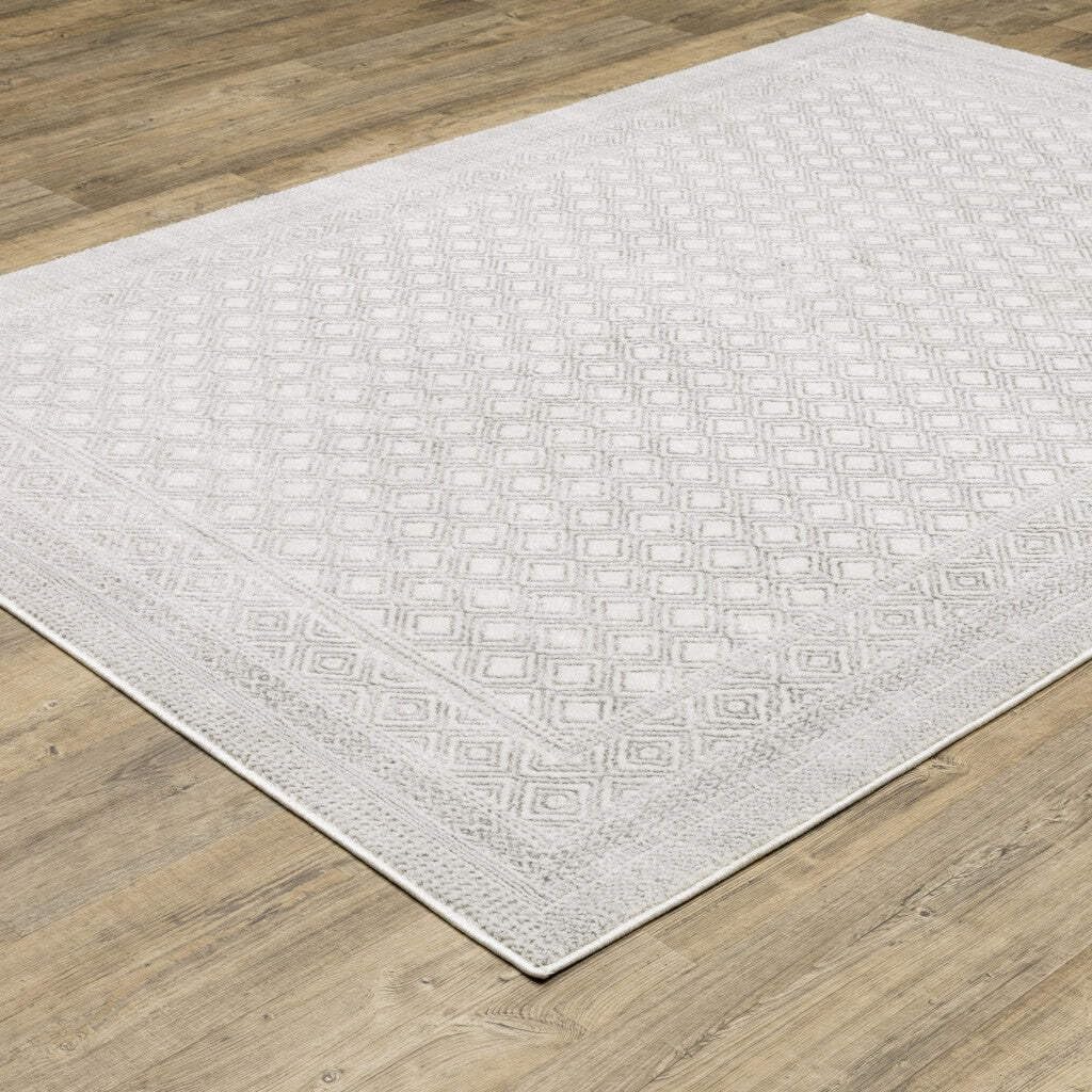 HomeRoots 507935 6 x 9 ft. White & Gray Oriental Power Loom Stain Resistant Rectangle Area Rug