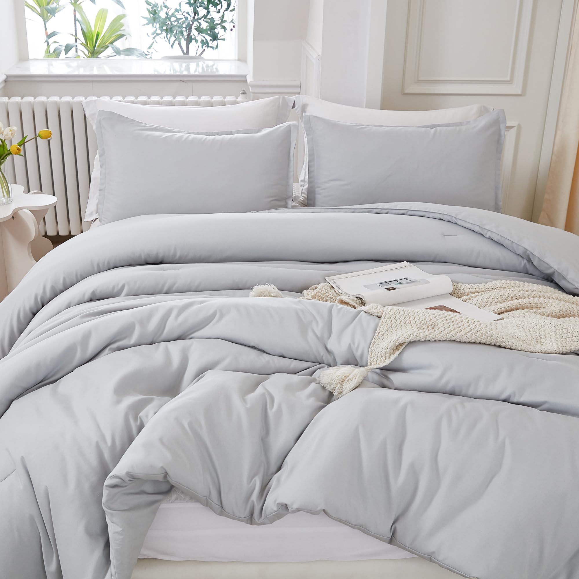 Litanika Light Grey Comforter Full Size, 3 Pieces Lightweight Solid Bedding Comforter Set, All Season Fluffy Bed Set (79X90In Co