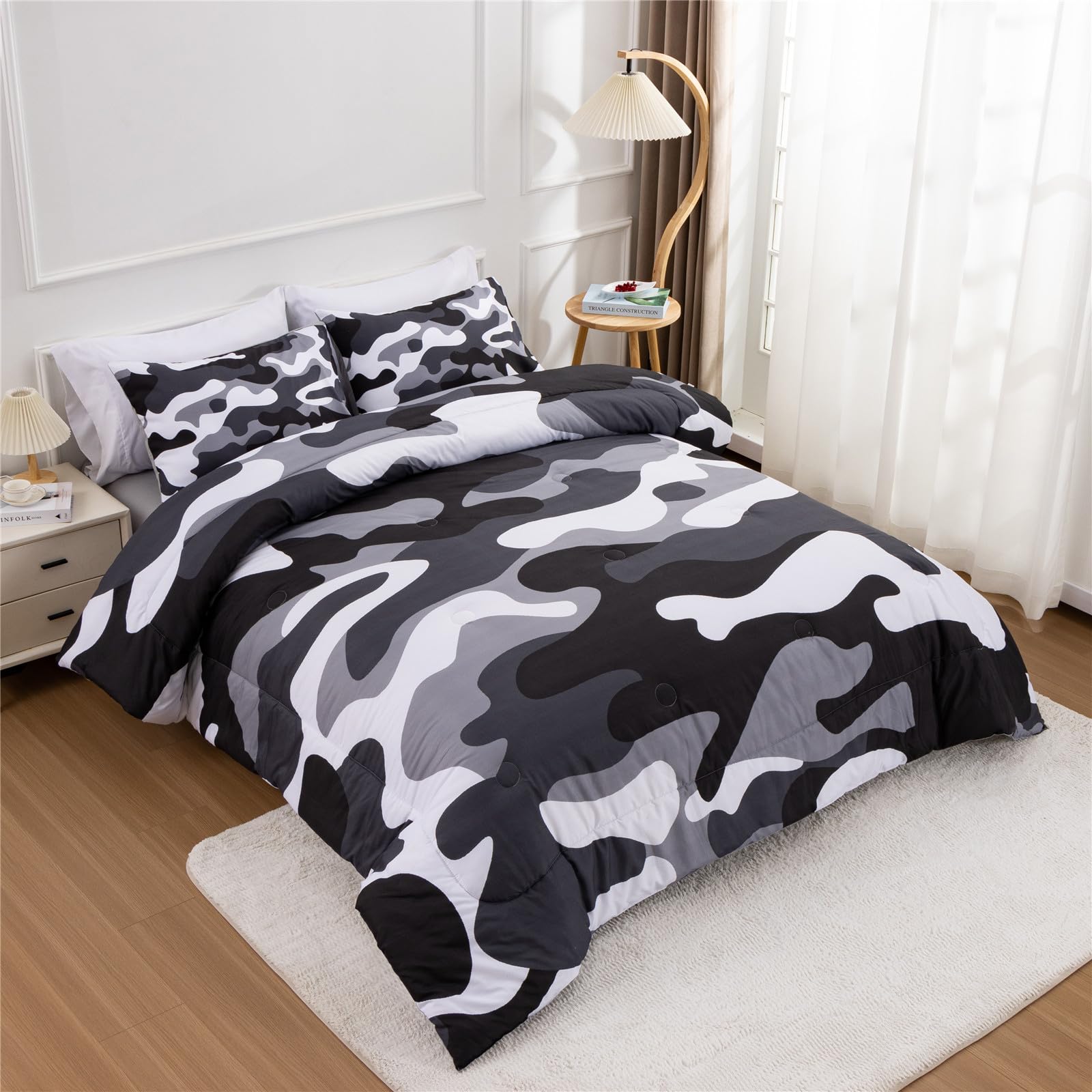 Meeting Story Camouflage Bedding Set, Colorful Pattern Style Comforter Set, 3 Pcs One Comforter Two Pillowcases In One Bag, All
