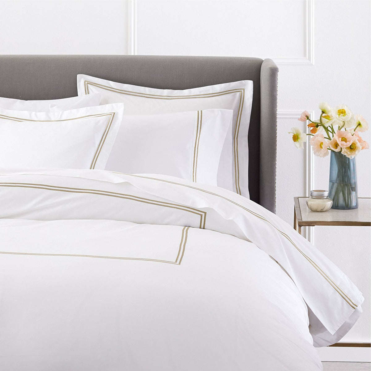 Beddecor Luxury Soft Brushed 400-Thread-Count Egyptian Cotton Embroidered Duvet Cover Set With Beautiful 2-Stripe Embroidery - -