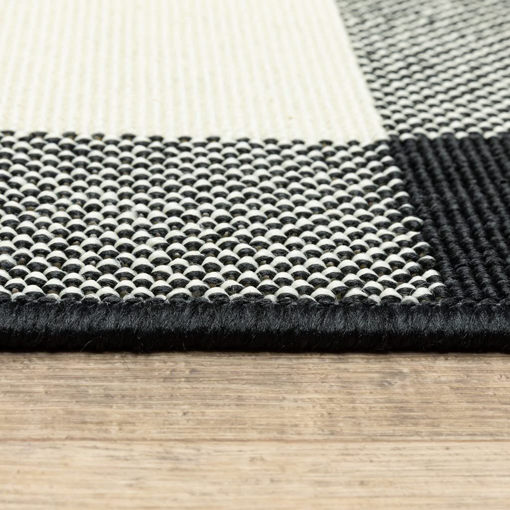 HomeRoots Polypropylene 8’ Round Black and Ivory Gingham Indoor Outdoor Area Rug