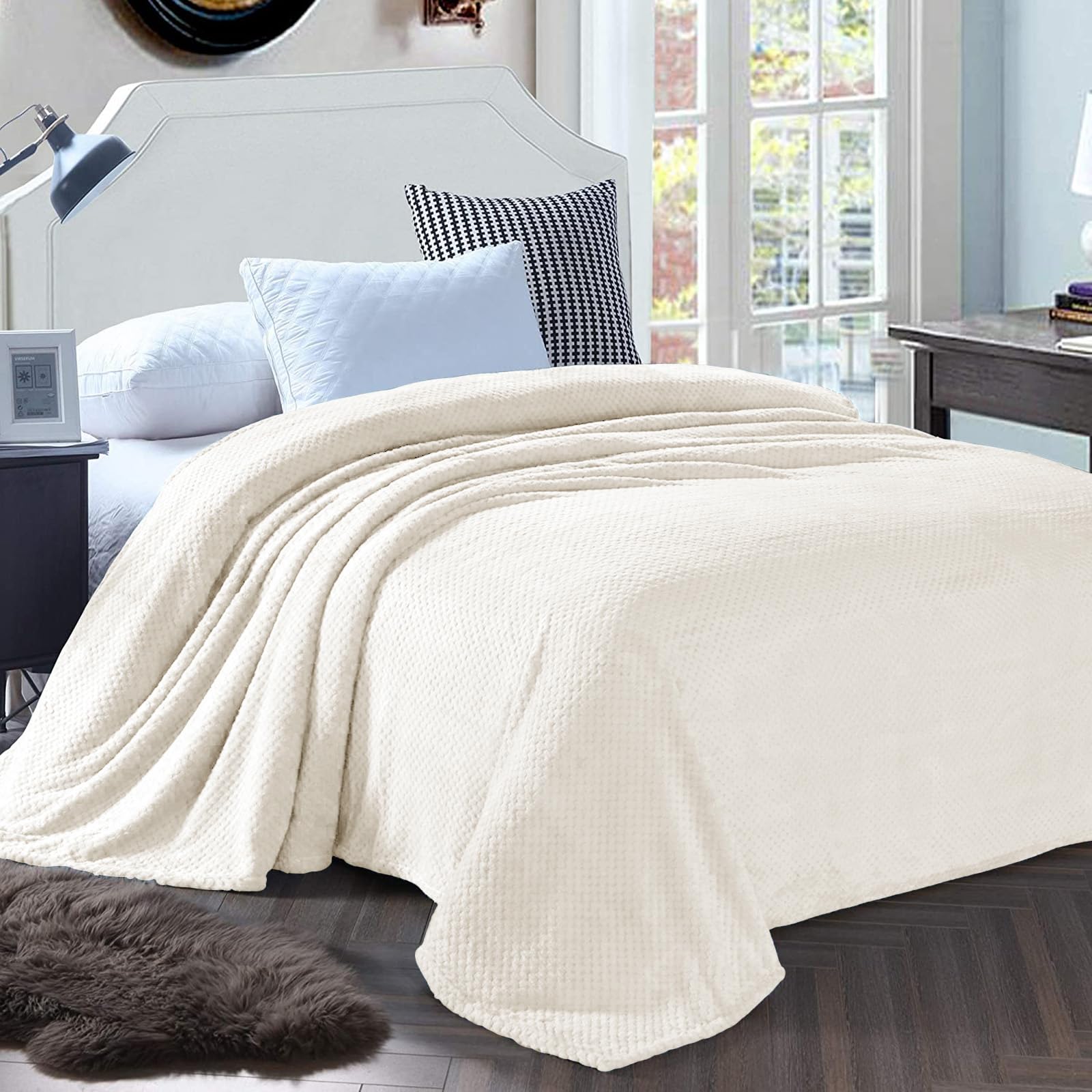 Exclusivo Mezcla Fleece Bed Blanket Queen Size, Super Soft And Warm Blankets For Couch, Sofa And Bed Waffle Textured, Cozy, Fuzz