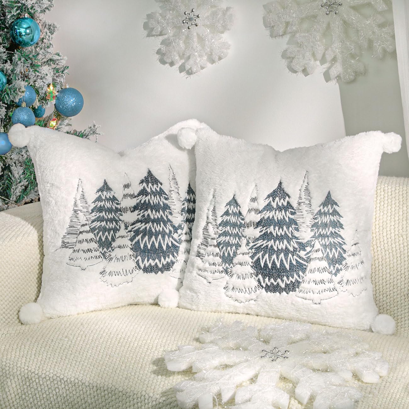 Lewondr Throw Pillow Cover, 18X18 Inch Set Of 2 Double-Sided Luxury Soft Faux Fur Decorative Pillow Cover With Plush Ball Cute E