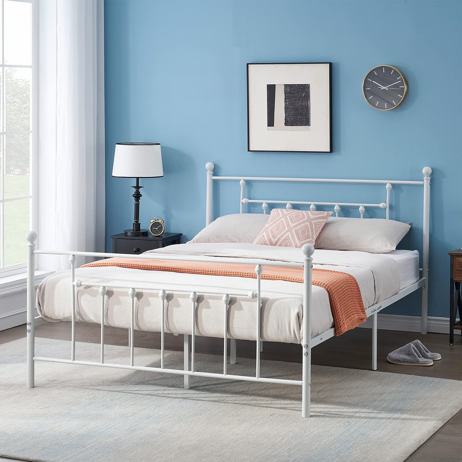 Vecelo Queen Size Metal Platform Bed Frame With Headboard And Footboard, Heavy Duty Slat Support/No Box Spring Needed Mattress Foundation/Underbed Storage Space, Victorian Style, White