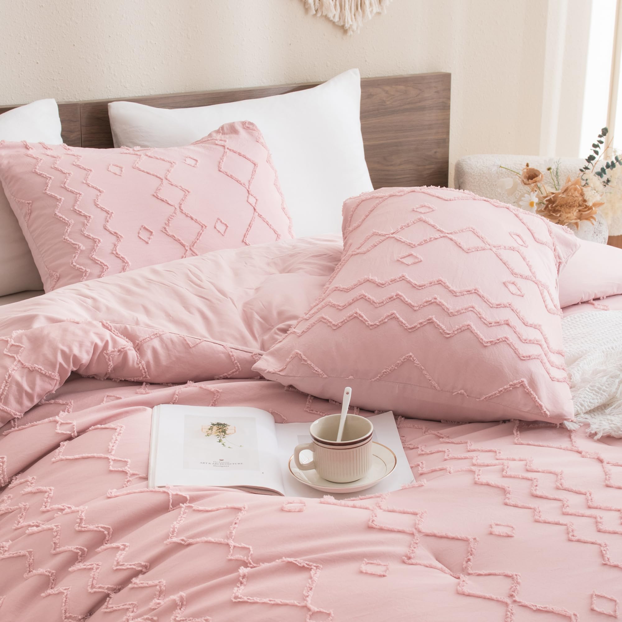 Andency Pink Tufted Comforter Set King(104X90Inch), 3 Pieces(1 Boho Comforter, 2 Pillowcases) Textured Farmhouse Comforter, Soft Microfiber Down Alternative Geometric Comforter Bedding Set