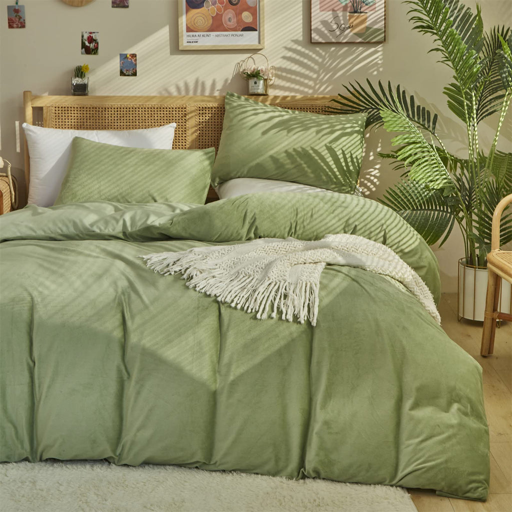 Karever Sage Velvet Comforter Sets Solid Sage Green Flannel Bedding Set 3 Pieces Comforter Set Sage Green Velvet Blanket Warm Wi