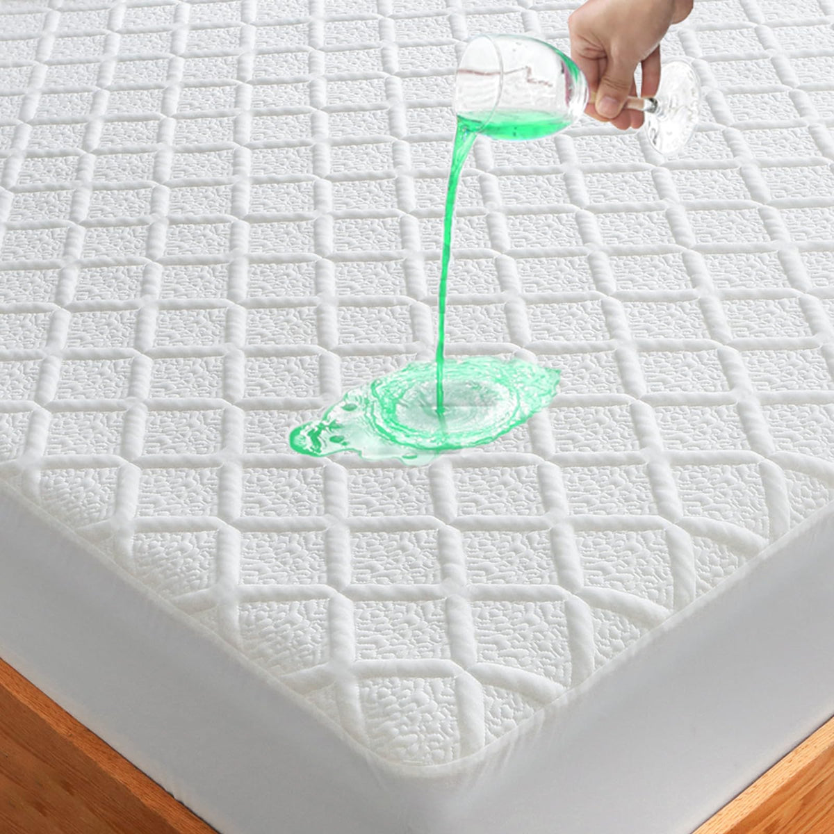 Unilibra Cal King Size Waterproof Mattress Protector, Bamboo 3D Air Fabric Cooling Mattress Cover, Breathable Deep Pocket Mattre
