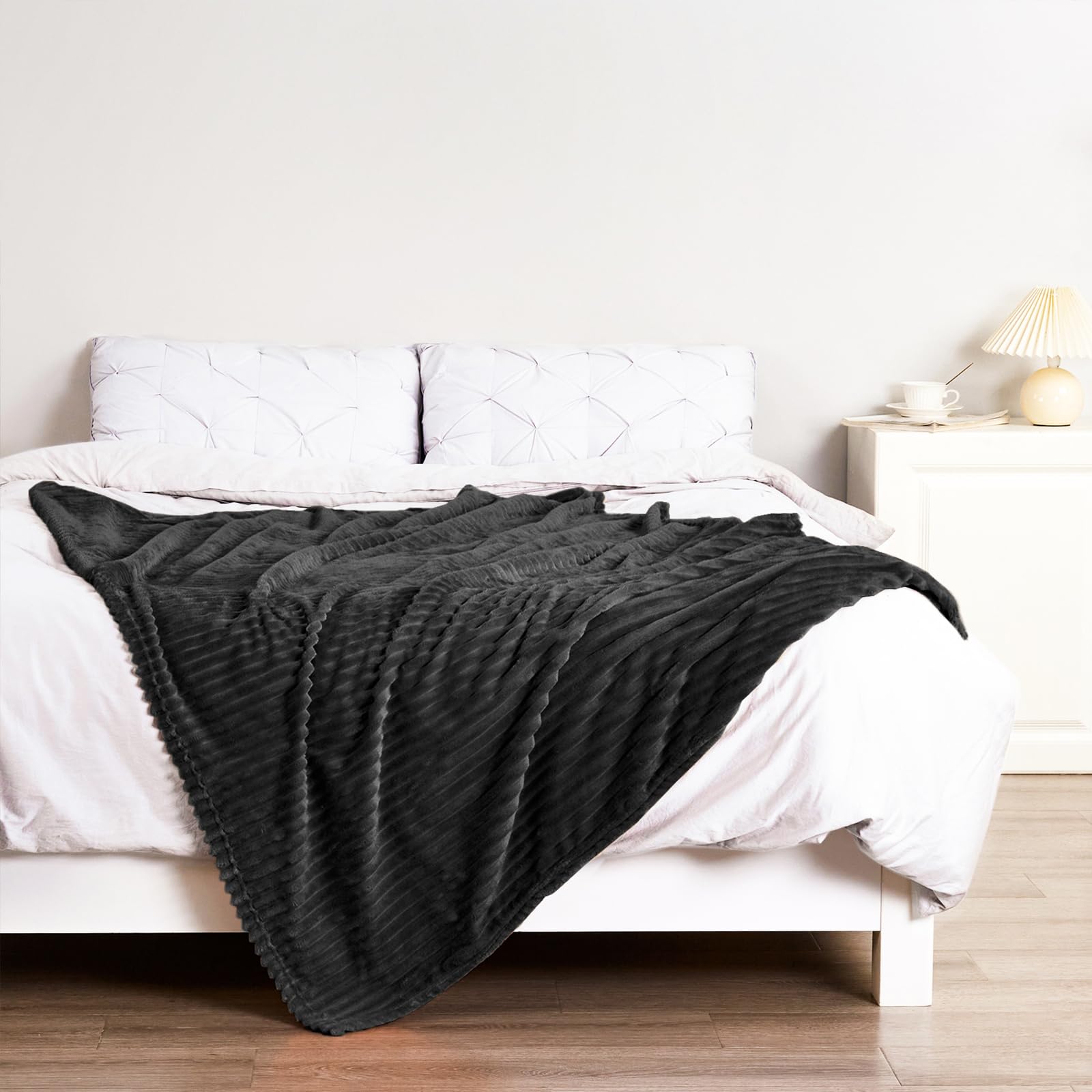 Bnuitland Orange Flannel Throw Blanket Twin Size (60X80 Inches) With Storage Pouch,300Gsm Super Soft Fleece Stripe Pattern Sofa