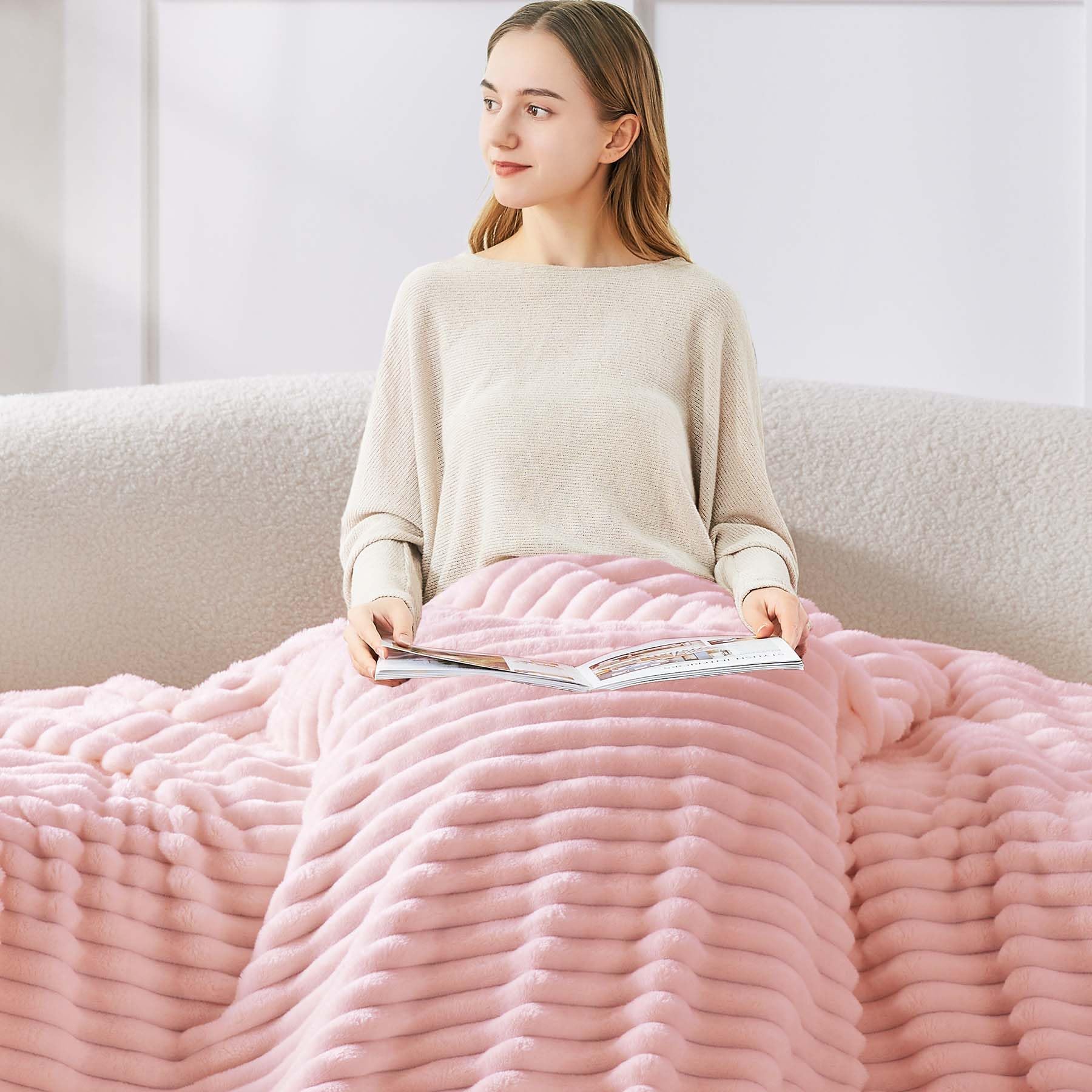 Bedelite Fleece Throw Blanket For Couch, 300Gsm Soft & Warm Fluffy Twin Blanket, Decorative And Giftable Striped Pink Blankets F