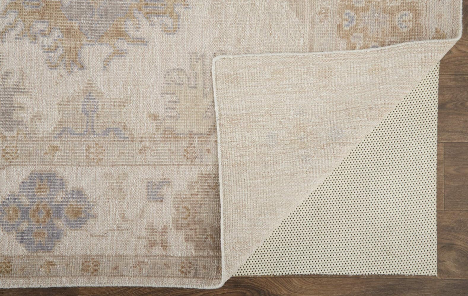 HomeRoots 514966 9 x 12 ft. Ivory Tan & Blue Floral Hand Knotted Stain Resistant Rectangle Area Rug