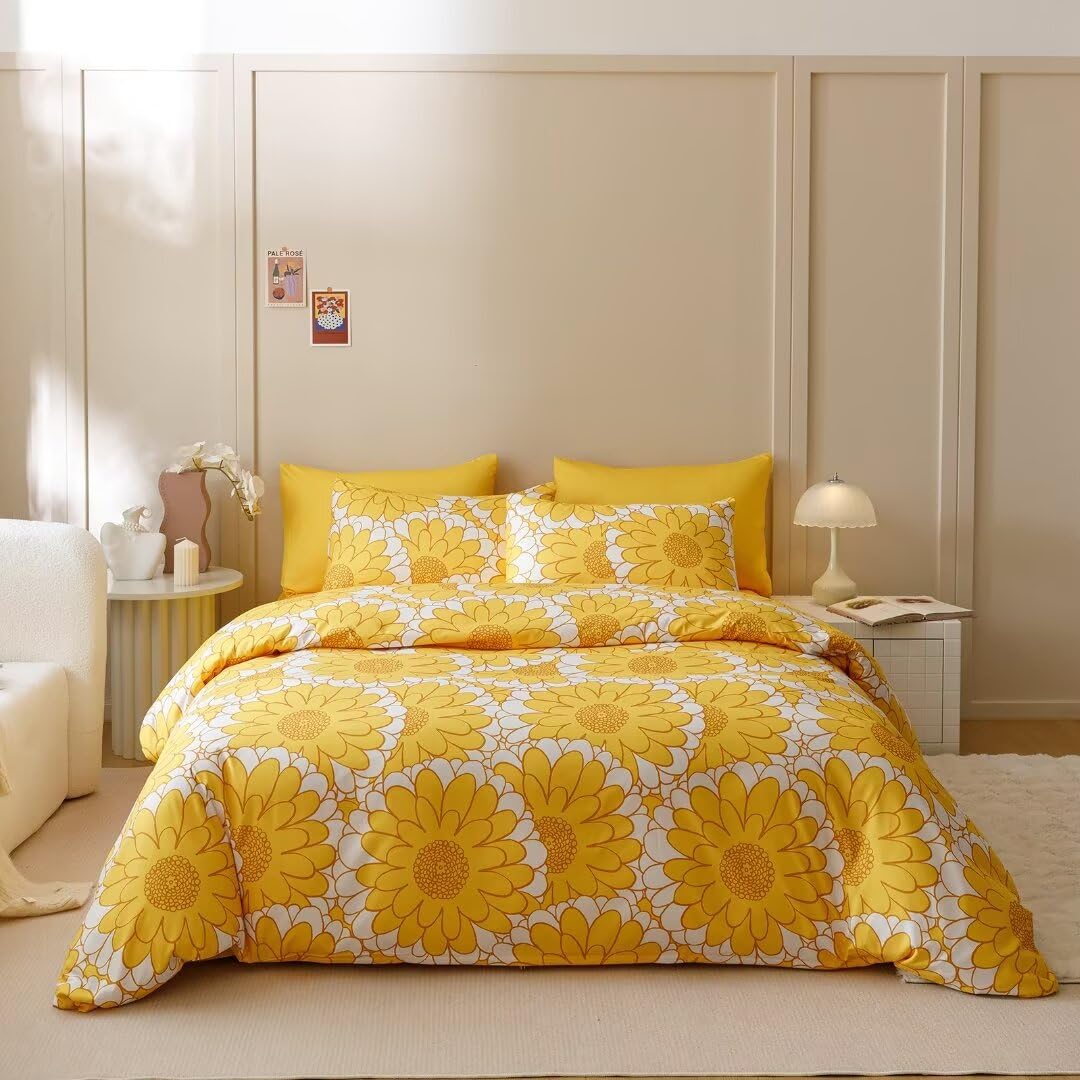 CLOTHKNOW Yellow Sunflower Comforter Set Full Size 3Pcs Yellow White Bedding Comforter Sets Light Yellow Comforter Full Women Gi