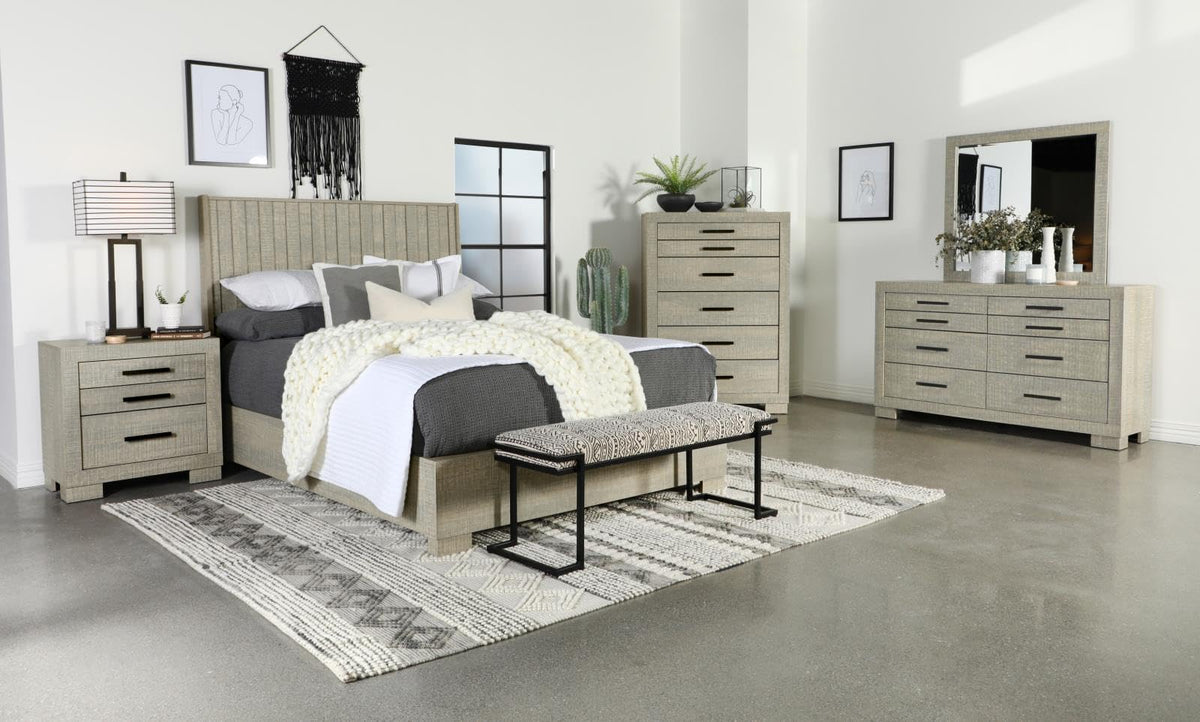 Coaster Channing 5-Piece Coastal Wood California King Panel Bedroom Set in Gray