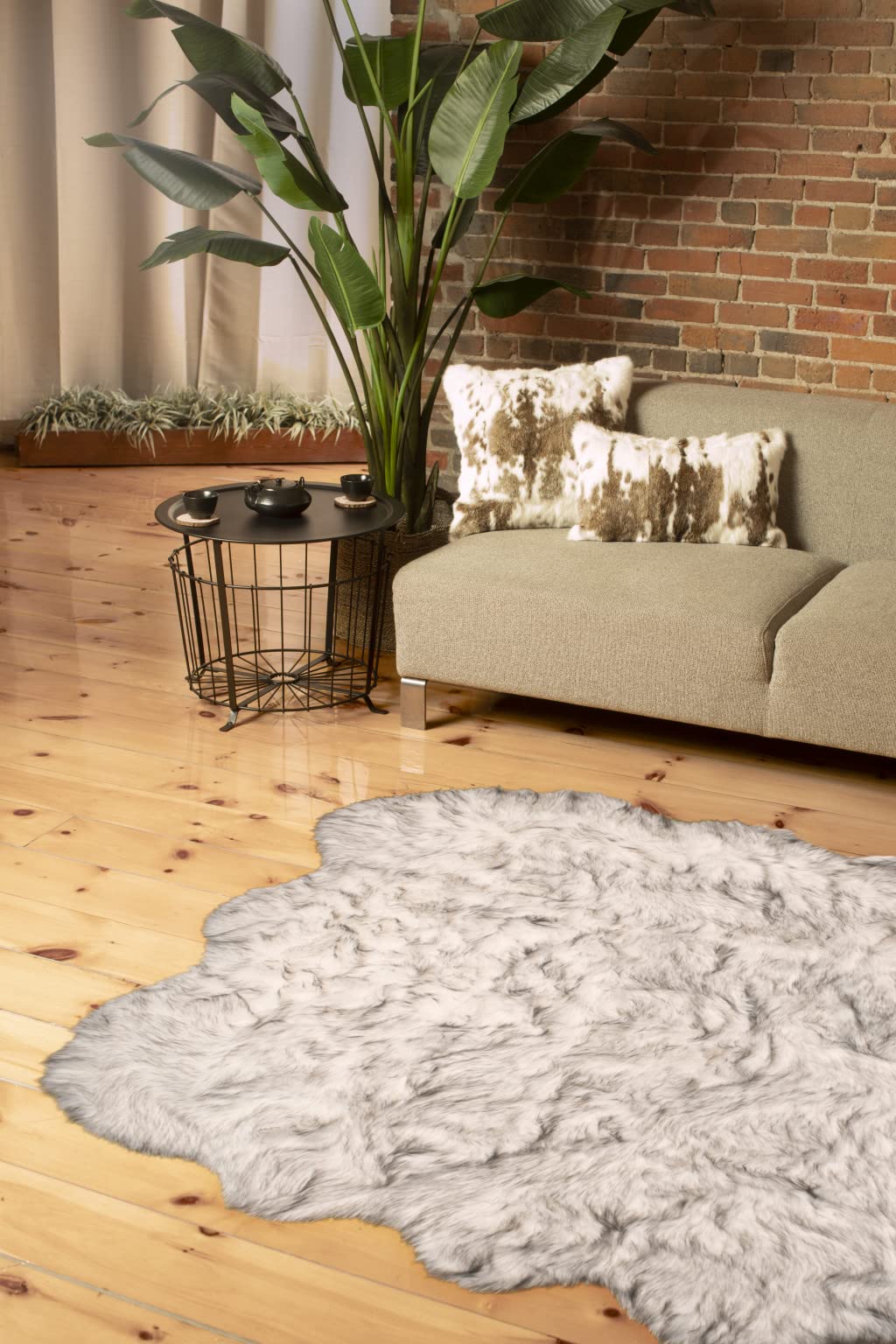HomeRoots 5' X 6' Grey Ombre Faux Sheepskin Non Skid Area Rug