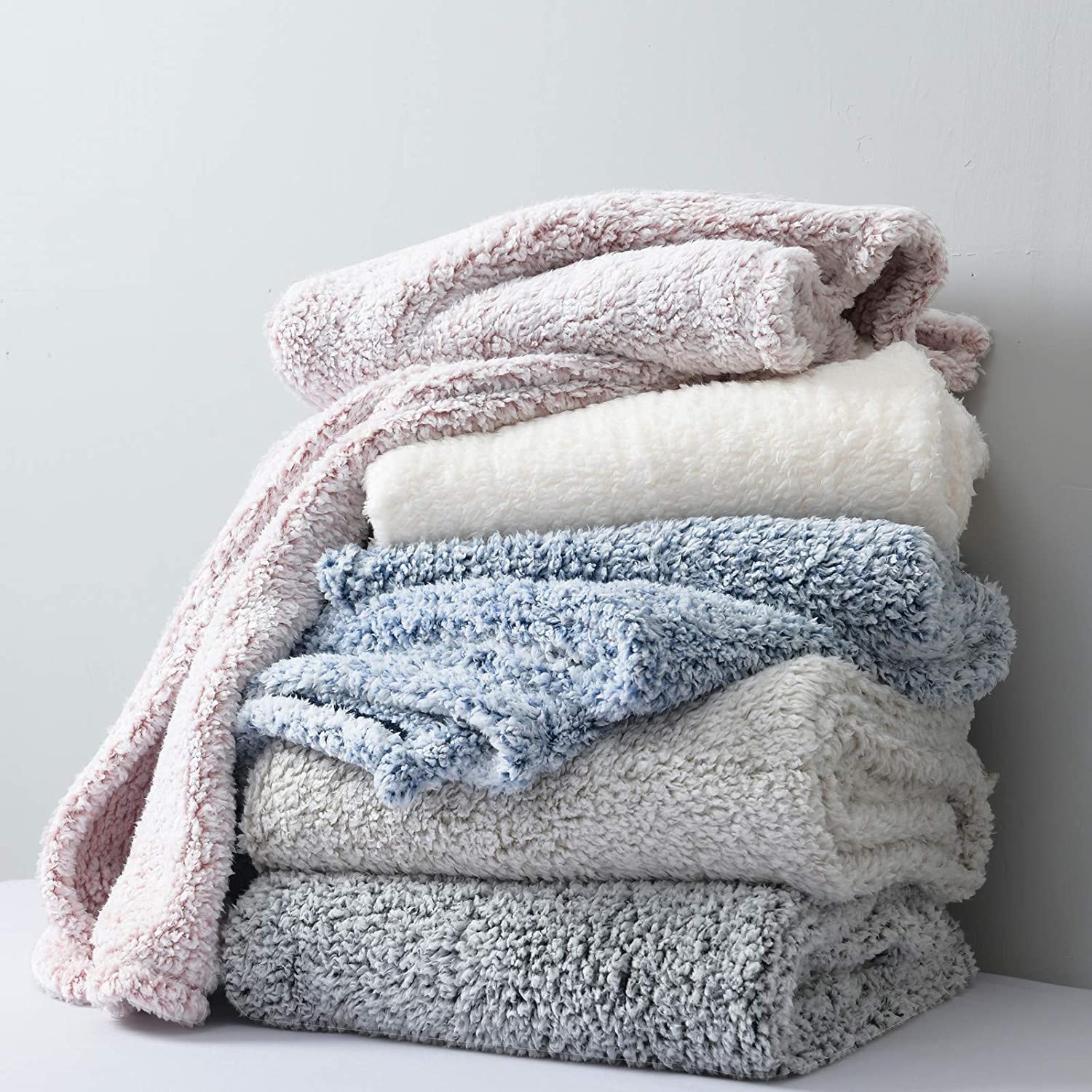 Ultra Soft Fleece Sherpa Blanket King Size, Lightweight Cozy Pattern Reversible Bed Blanket For All Season, Antique White, 104