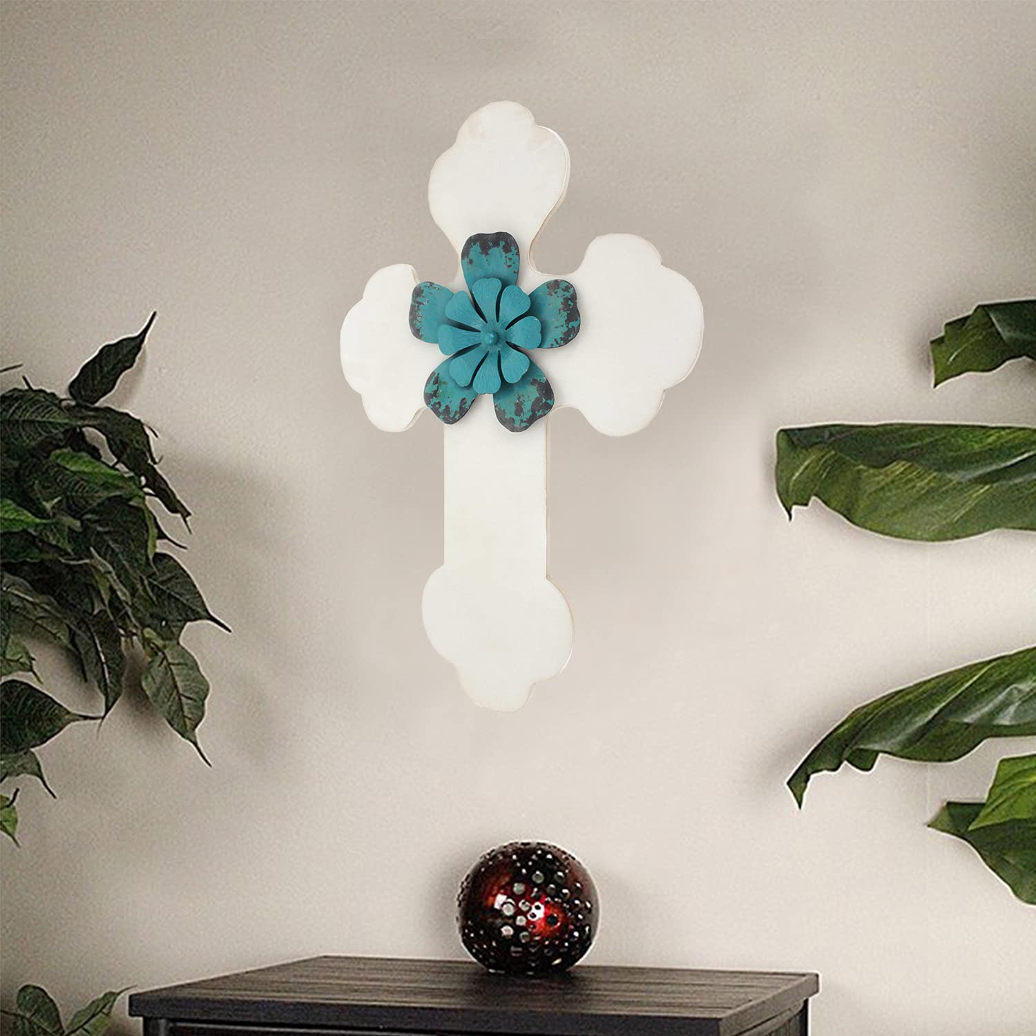 HomeRoots 1' x 15.75' x 23.75' White, Rustic Cross Wooden - Wall Decor