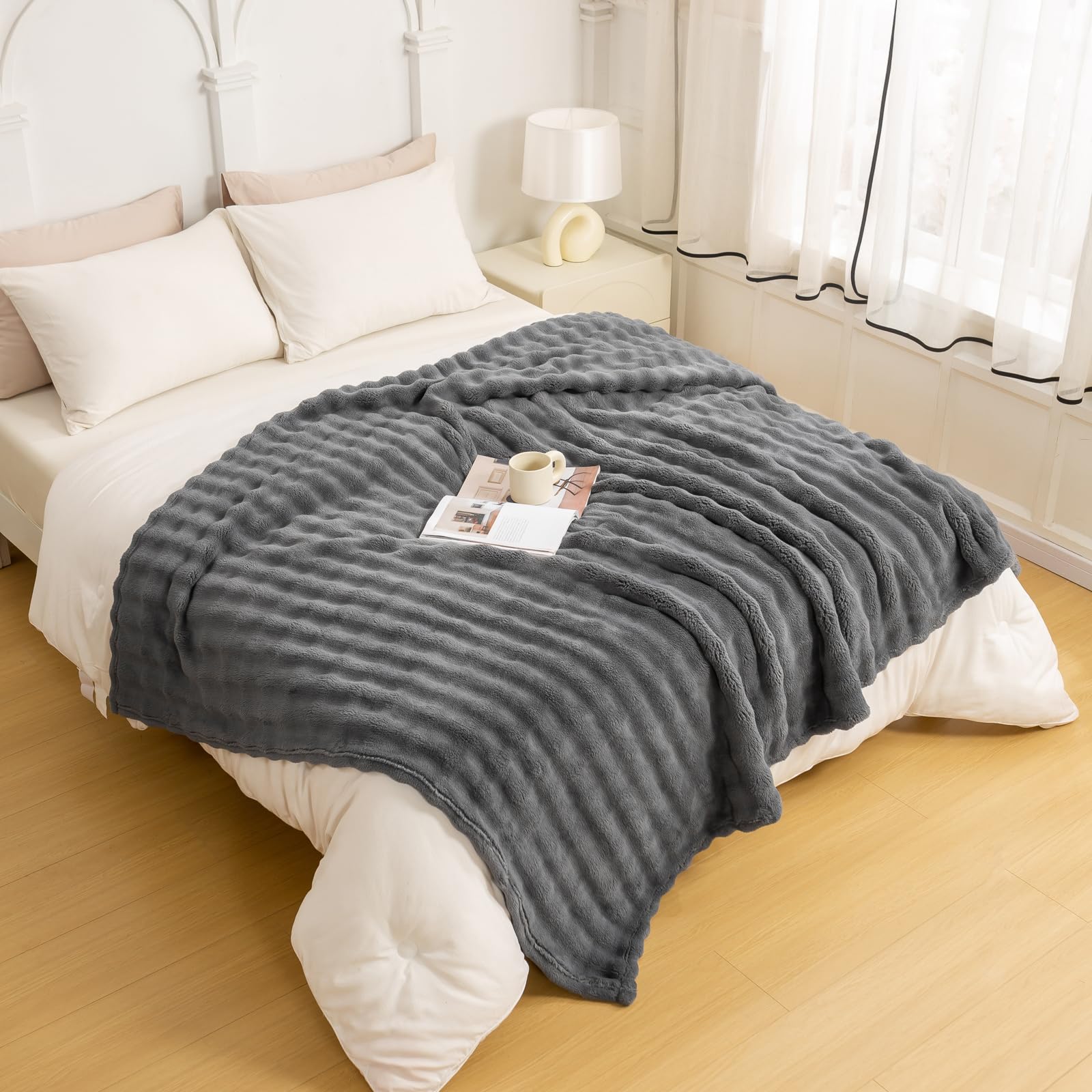 Yusoki Faux Fur Twin Blanket With 3D Bubbles Super Soft Fuzzy Cozy Thick Blanket For Couch Chair Sofa Gift Home D  Cor(Grey,60 *