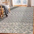 HomeRoots 531963 7 x 9 ft. Gray & Ivory Geometric Shag Rectangle Area Rug