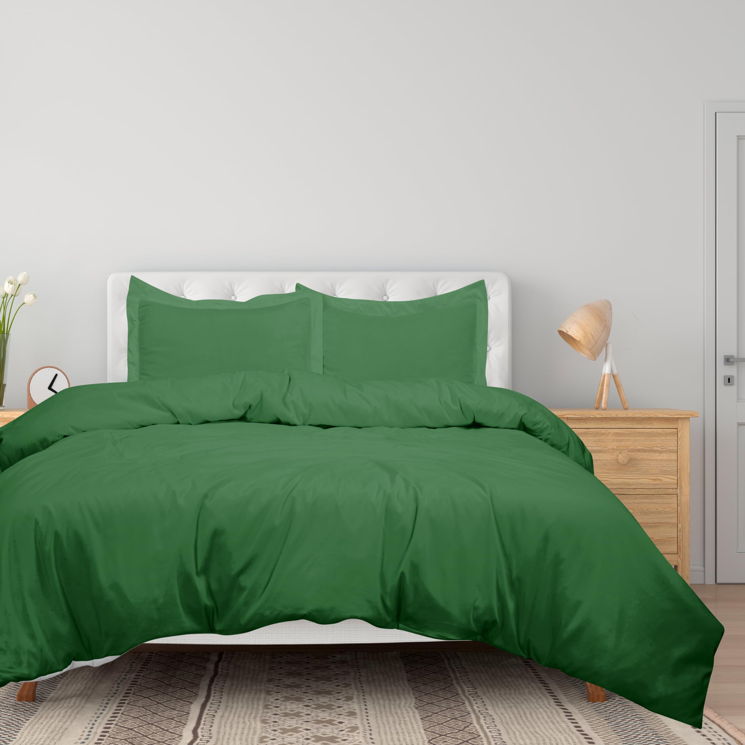 Royale Linens Hunter Green Duvet Cover King Size - 3 Piece Bedding Comforter Covers - Zipper Closure - 1 King Duvet Cover 104X90