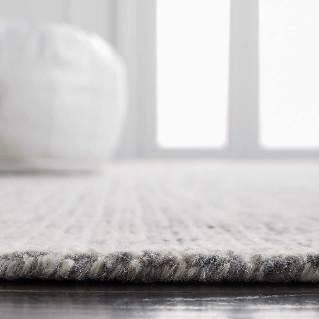 Safavieh Abstract Collection Accent Rug - 4' X 6', Grey & Ivory, Handmade Wool, Ideal For High Traffic Areas In Entryway, Living