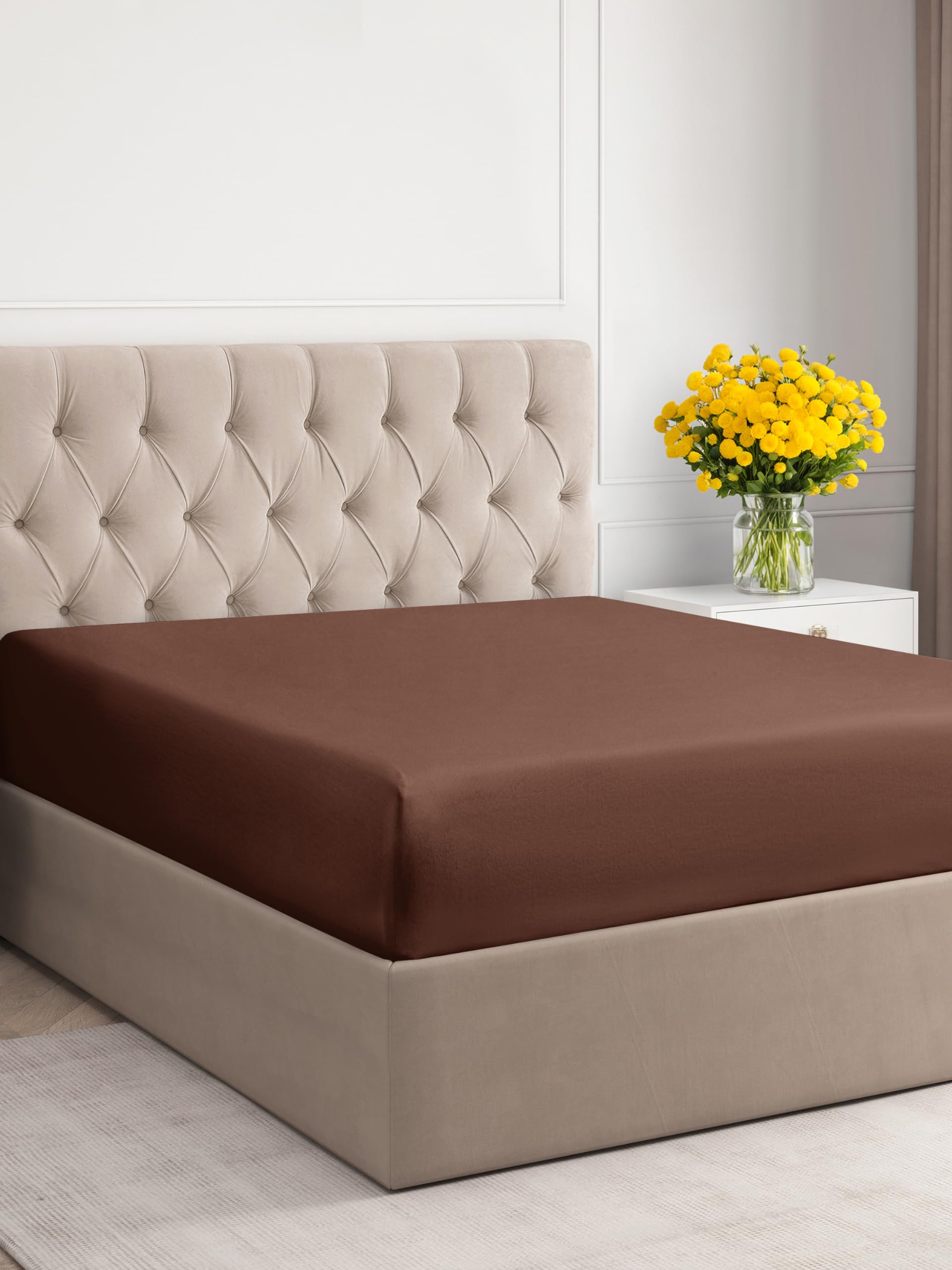 King Fitted Bed Sheet - Hotel Luxury & Cooling Single Fitted Sheet Only - Easily Fits Mattress Up To 16 Inches Perfectly - Soft, Wrinkle Free, Breathable & Comfy Brown Single Fitted Bed Sheet