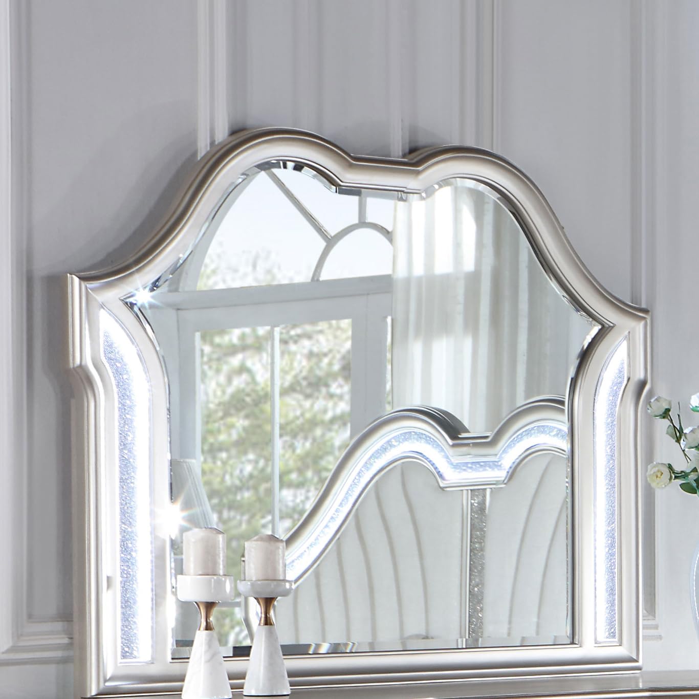 Coaster Home Furnishings Evangeline Camel Top Dresser Mirror Silver Oak