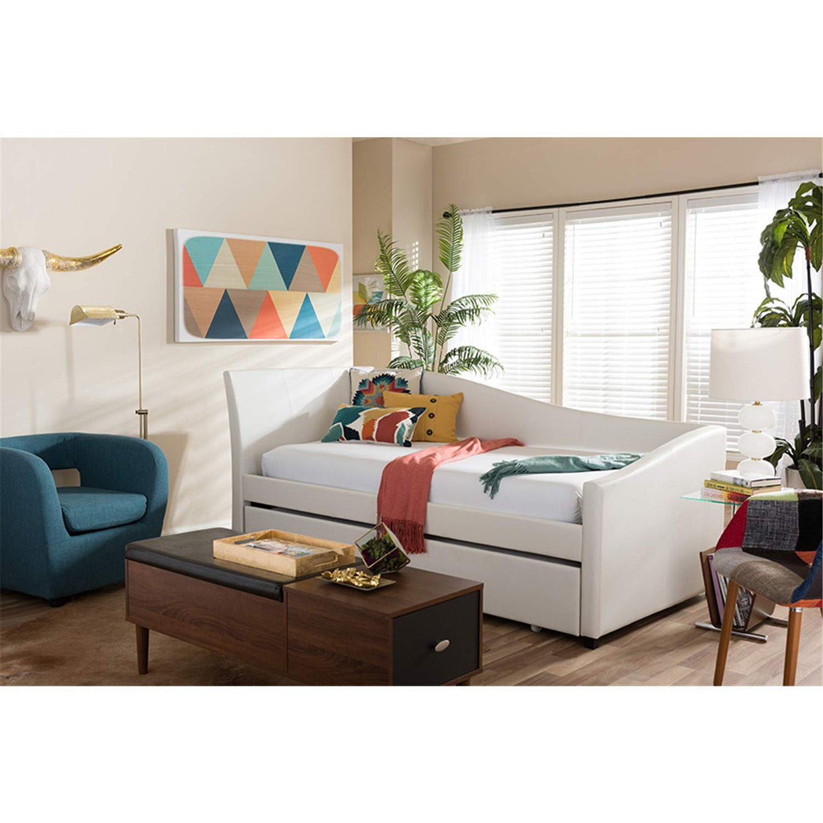 Baxton Studio Vera Modern and Contemporary Upholstered Curved Sofa Daybed with Roll-Out Trundle Guest Bed White/Twin/Contemporary