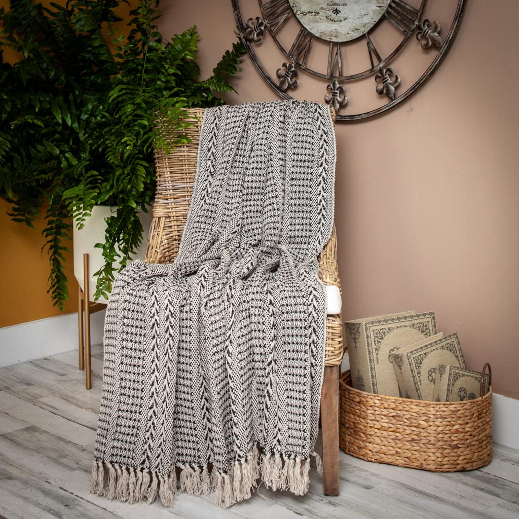 HomeRoots Gray Cotton Beige and Black Transitional Woven Handloom Throw Blanket