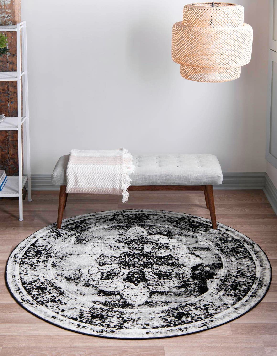 Unique Loom Sofia Collection Area Rug - Salle Garnier (6 1 Round, Black/ Ivory)