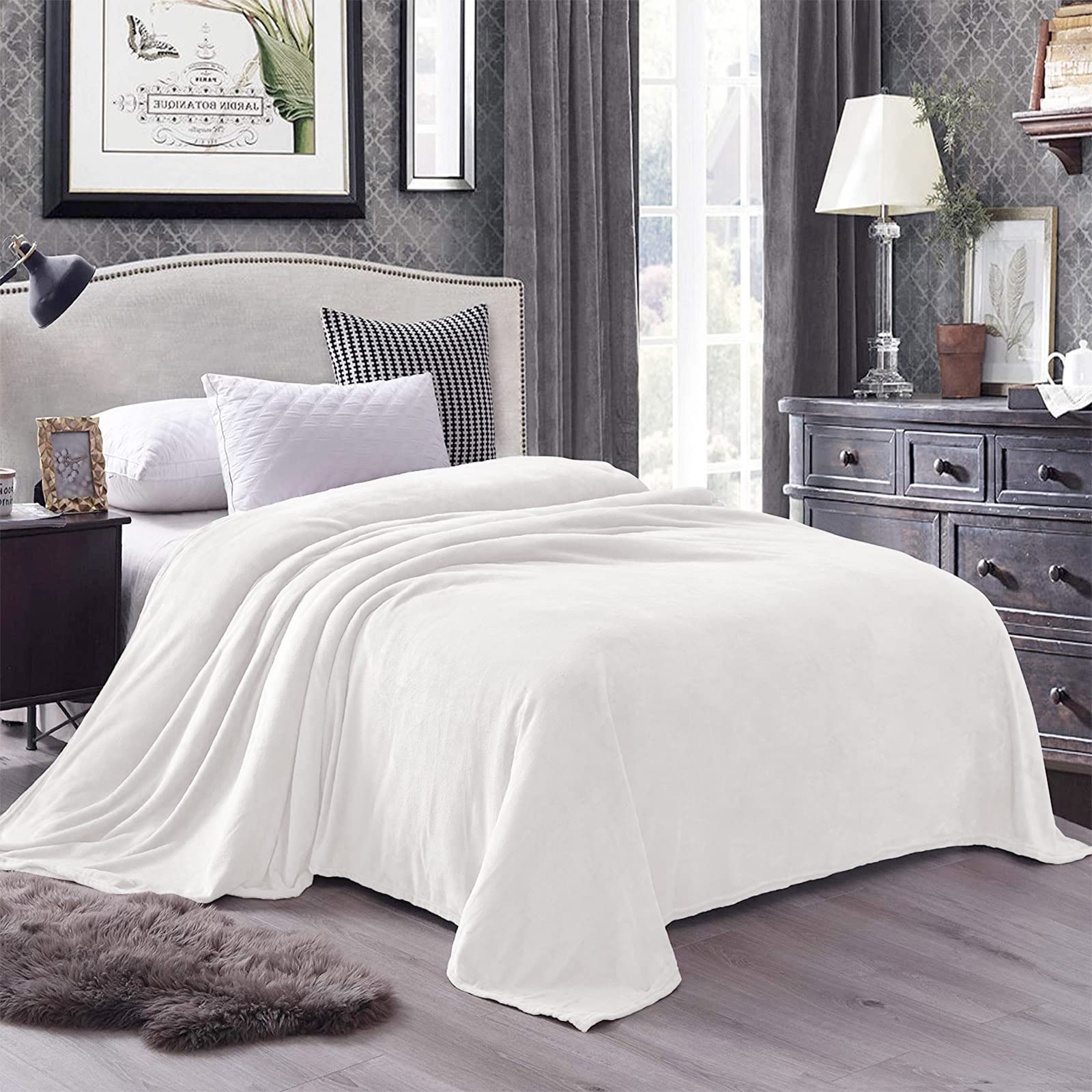 Exclusivo Mezcla Twin Size Flannel Fleece Velvet Plush Bed Blanket As Bedspread, Coverlet, Bed Cover (60X80 Inches, Pure White)