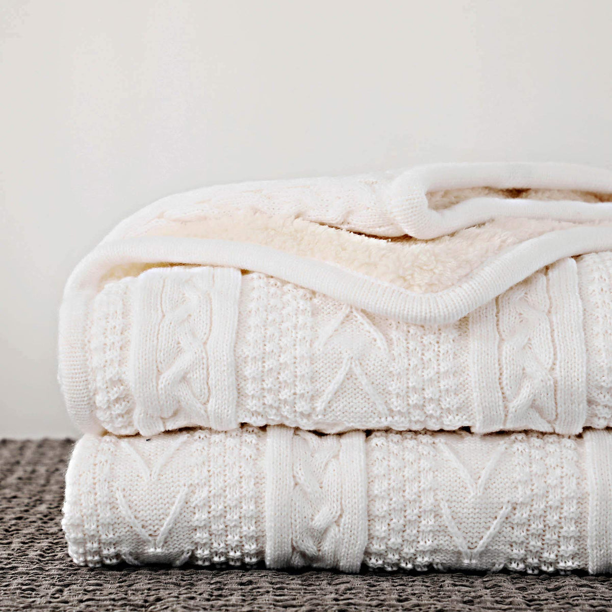 Longhui Bedding Acrylic White Cable Knit Sherpa Throw Blanket - Thick, Soft, Big, Cozy Ivory White Knitted Fleece Blankets For C