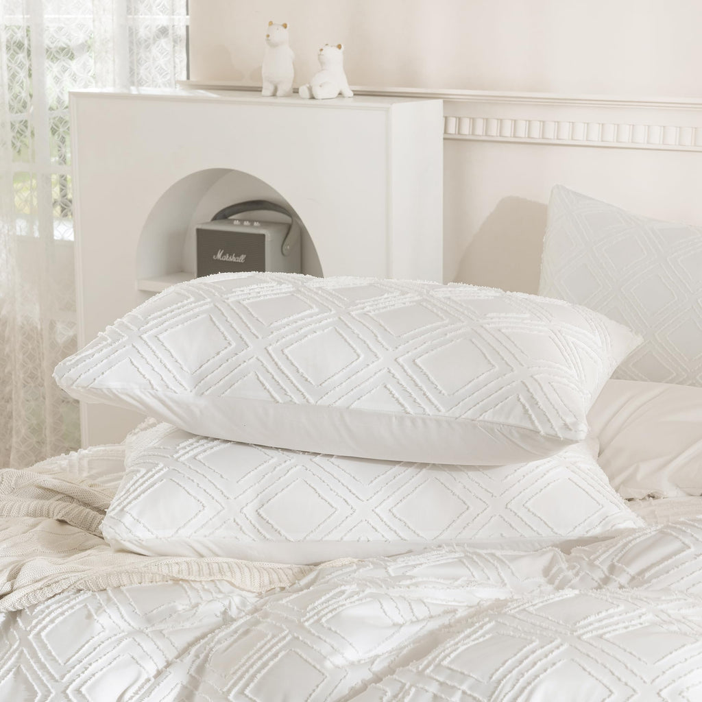 Jellymoni 2 Pack White Pillowcases Standard Size, Soft Microfiber Geometric Tufted Pillow Covers With Envelope Closure (Pillows