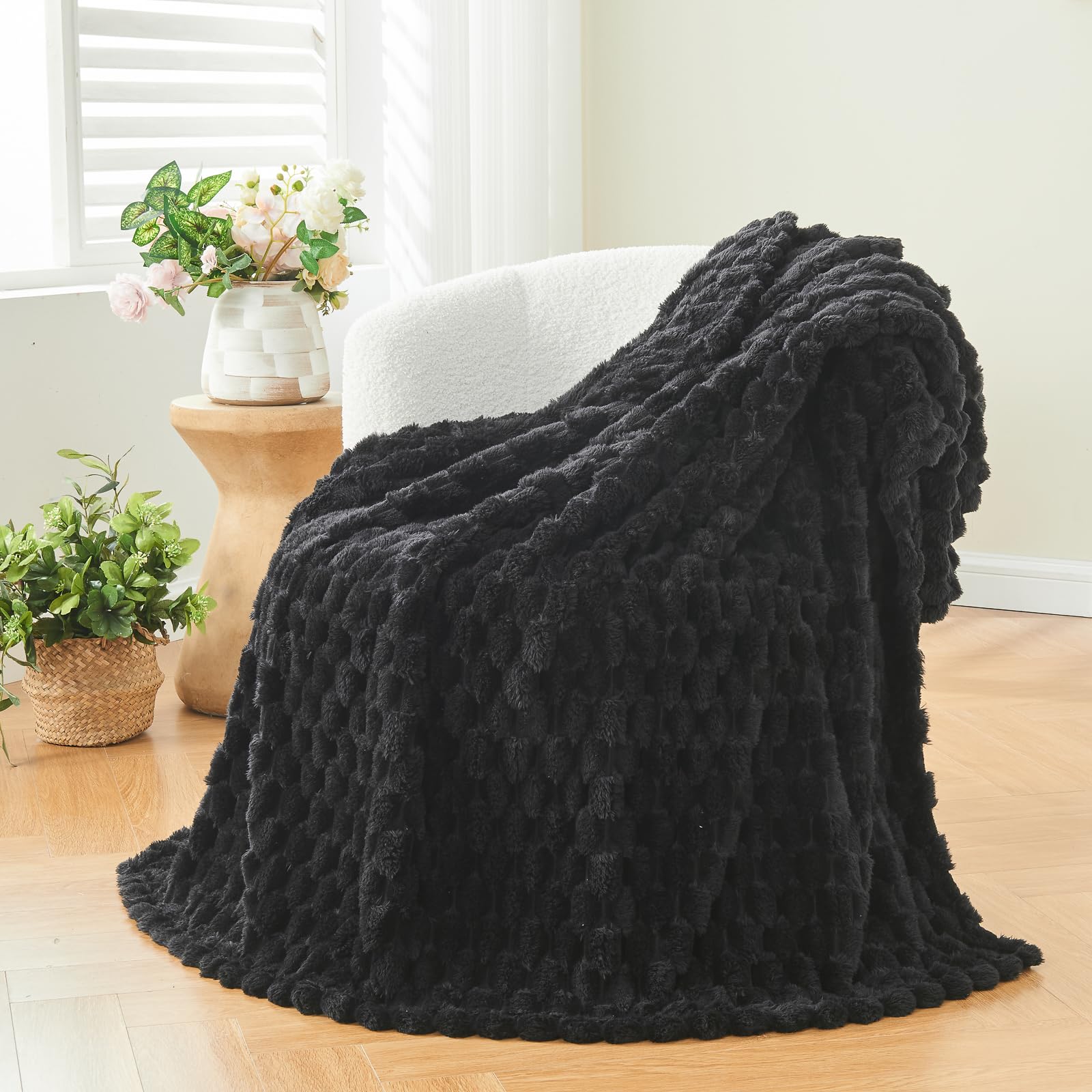 Newcosplay Super Soft Throw Blanket Black Premium Silky Flannel Fleece 3D Clouds Stylish Jacquard Lightweight Bed Blanket All Se