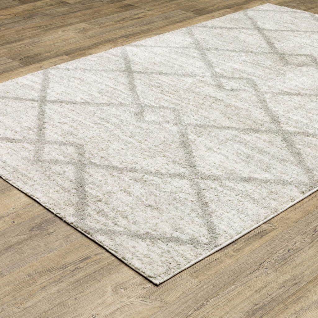 HomeRoots 510862 10 x 13 ft. Ivory & Gray Geometric Shag Power Loom Stain Resistant Rectangle Area Rug