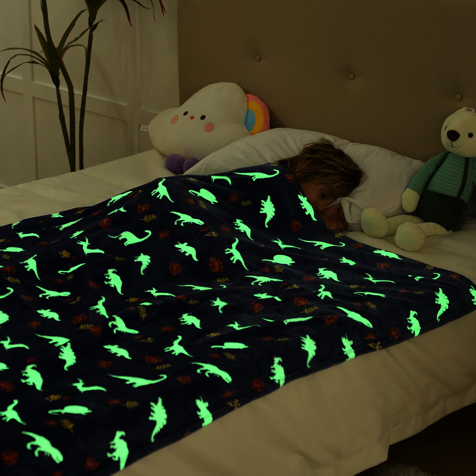 Sochow Glow In The Dark Throw Blanket 60 X 80 Inches, Jurassic Dinosaur Pattern Soft Cozy Flannel Fleece Blanket For Sons Daught