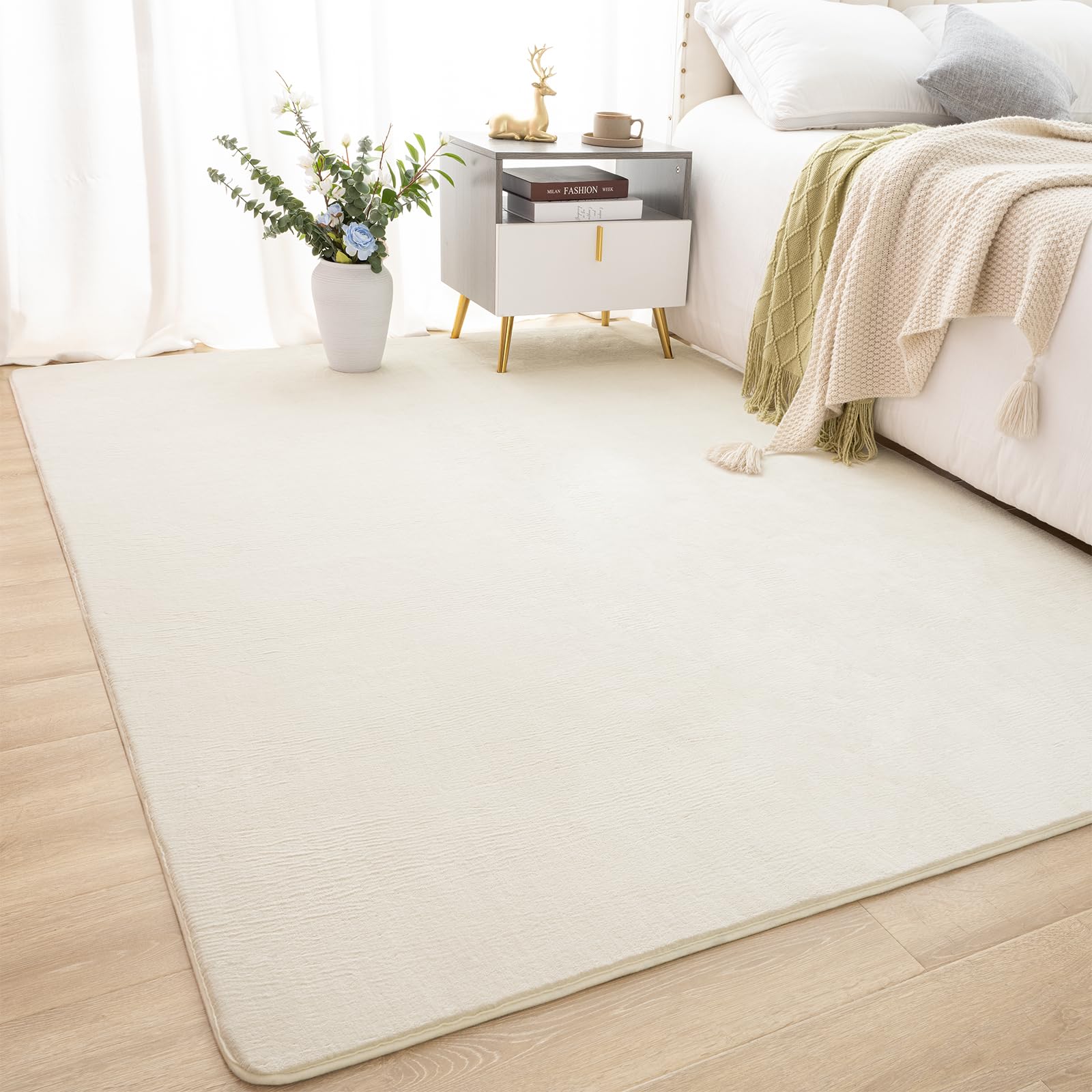 Softlife Washable Bedroom Rug, 4X6 Creamy White Area Rugs For Living Room, Soft Fluffy Fuzzy Carpet Bedside Rug Indoor Non-Slip
