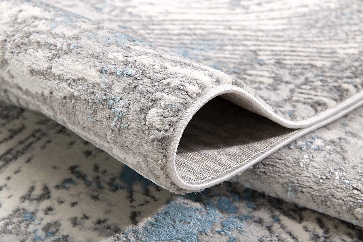 HomeRoots 100% High Grade Polypropylene 3â€ x 5â€ Blue Abstract Circular Motifs Area Rug