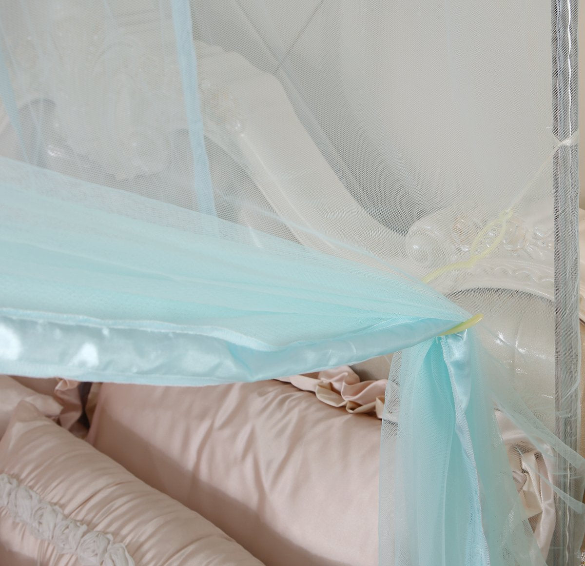 Mengersi 4 Corners Canopy Bed Curtains For Girls Kids Adults - Bed Drapes - 4 Opening Mosquito Net - Cute Princess Bedroom Decor