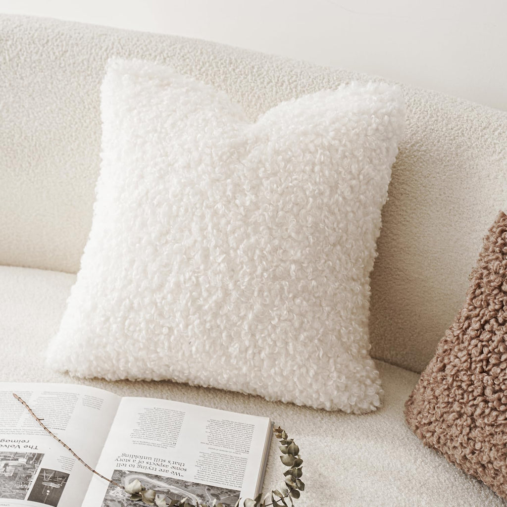 Foindtower 2 Pieces 20X20 Inch White, Faux Fur Throw Pillow Cover Accent Sherpa Pillow Fuzzy Soft Pillowcases Sheepskin Decorati