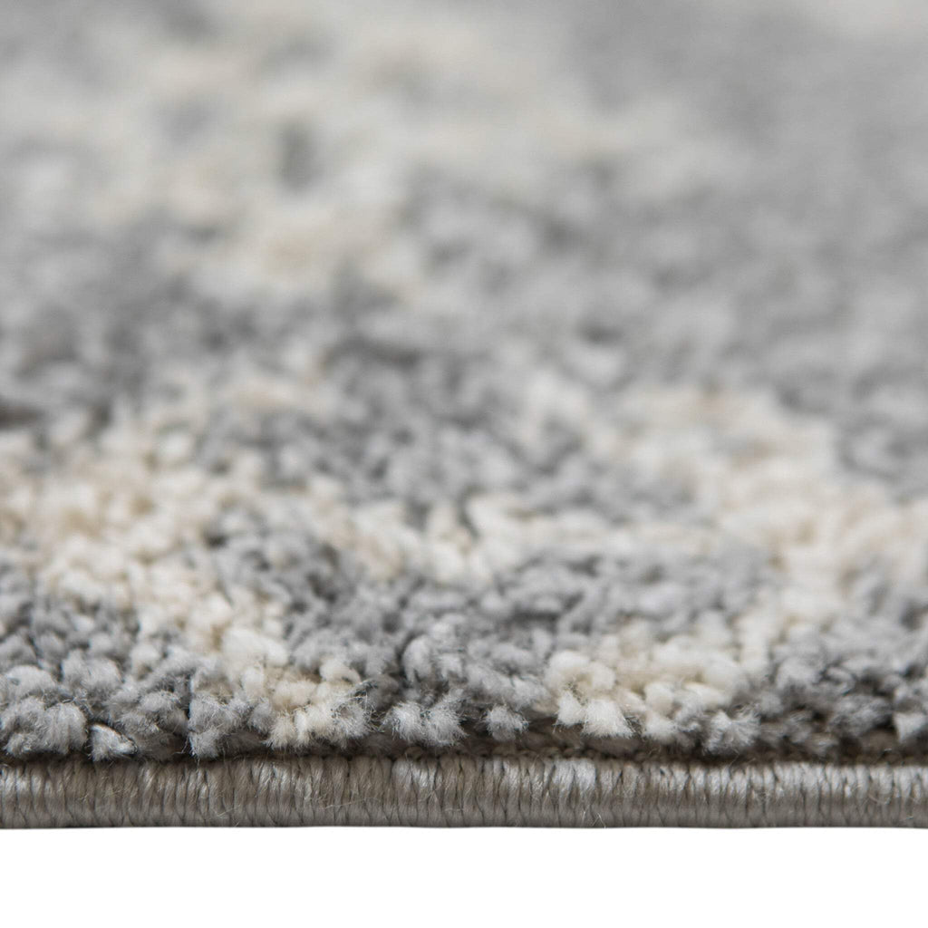 HomeRoots 531966 7 x 9 ft. Gray & Ivory Geometric Shag Rectangle Area Rug