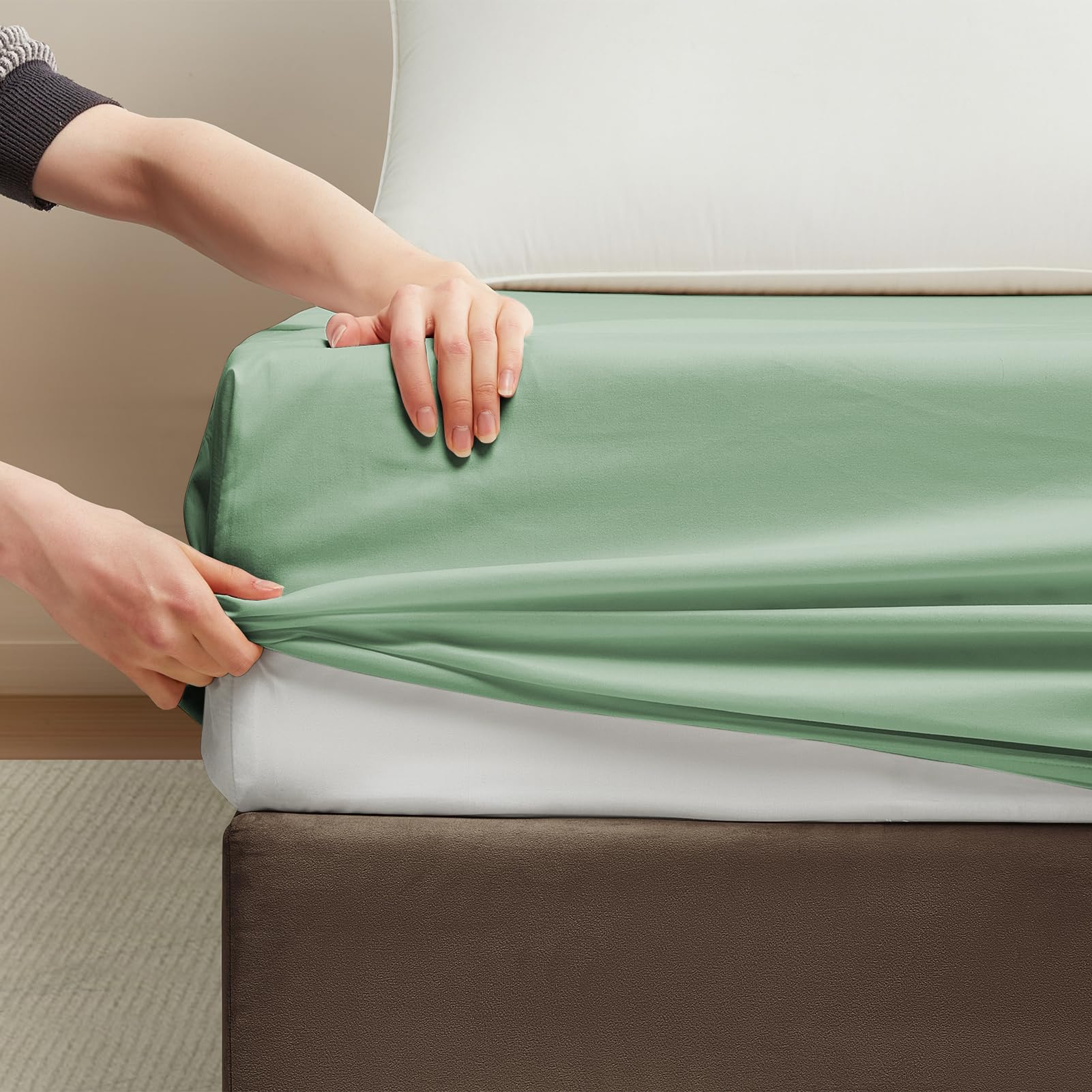 Maple&Stone Twin Fitted Sheet Only - Bulk Pack Of 6 Bottom Sheets - Premium Soft & Breathable, Brushed Microfiber Fabric For Twi