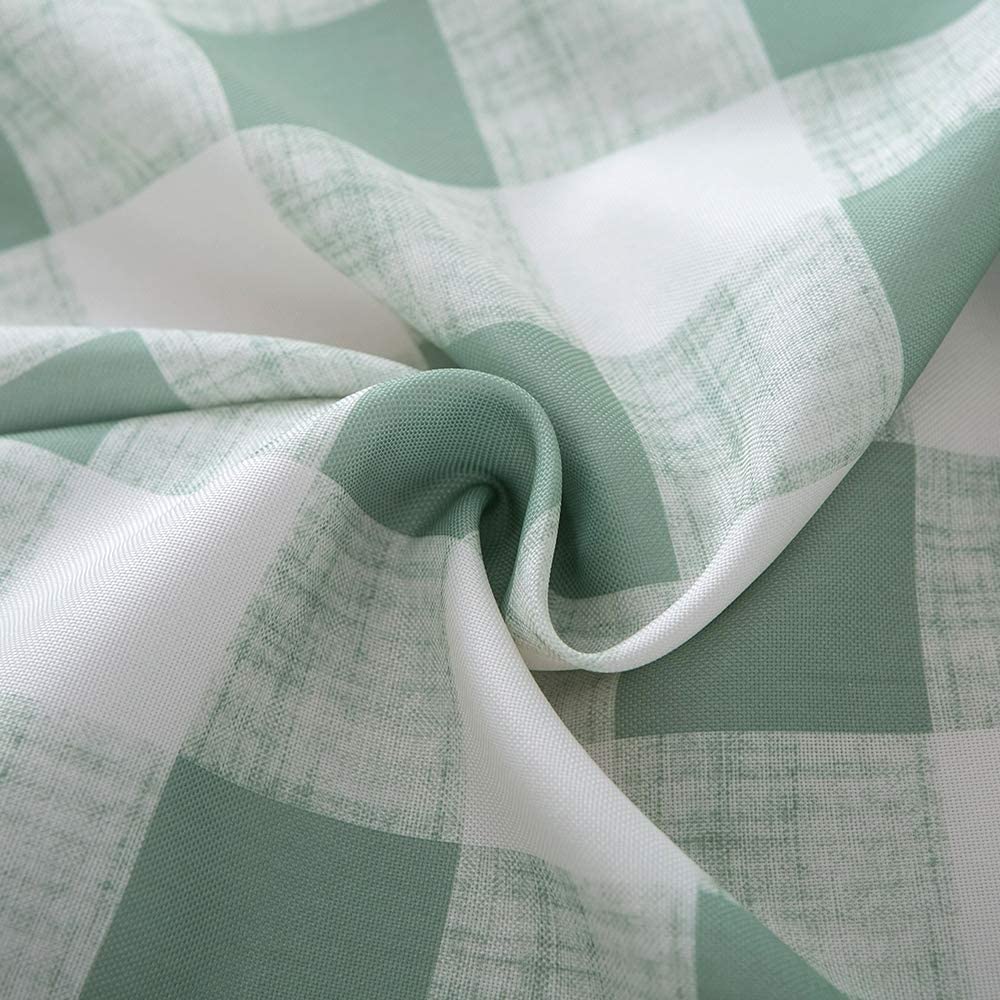 Hipinger Outdoor Tablecloth With Umbrella Hole And Zipper, Patio Table Cloth,Heavyweight Stain Resistant Waterproof,60 Inch Square, Green Checkered