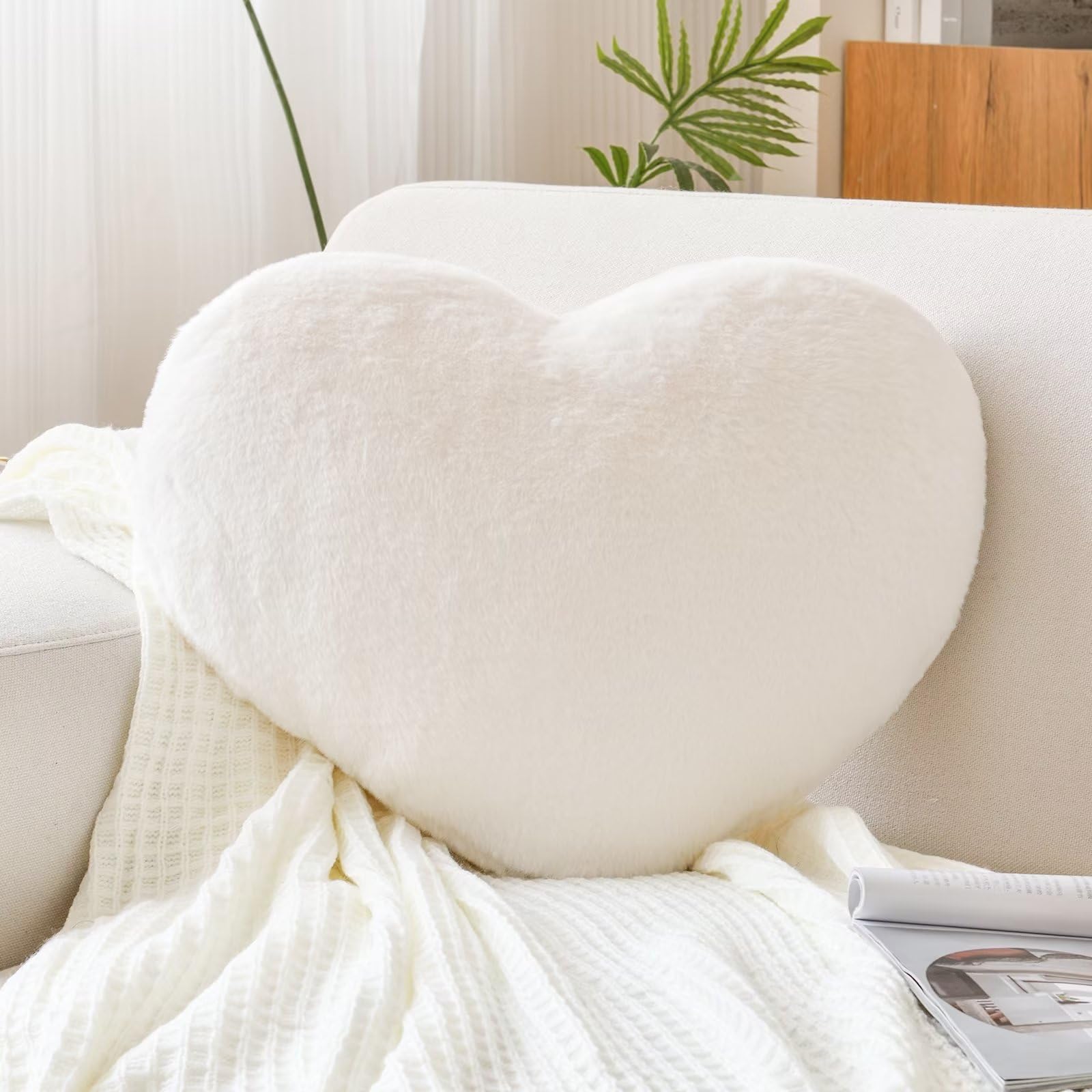 Xvtru Heart Pillow, Soft Ivory Heart Shaped Pillow, Cute Faux Rabbit Fur Room Decorative Throw Pillow, 12.9'X9.8' Heart Plush