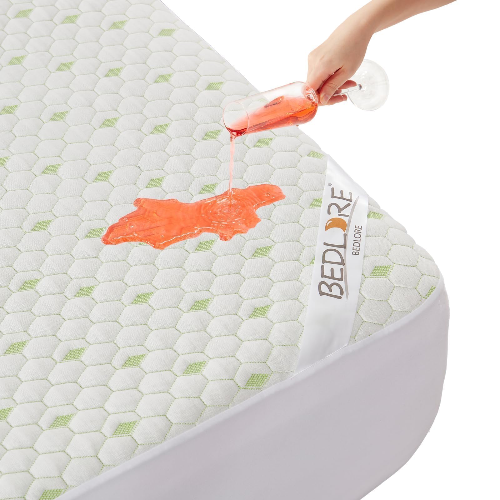 Waterproof Mattress Protector, Full Size Mattress Pad Fitted 6-18' Deep Pocket, 3D Air Fabric Double Bed Mattress Cover Noisele